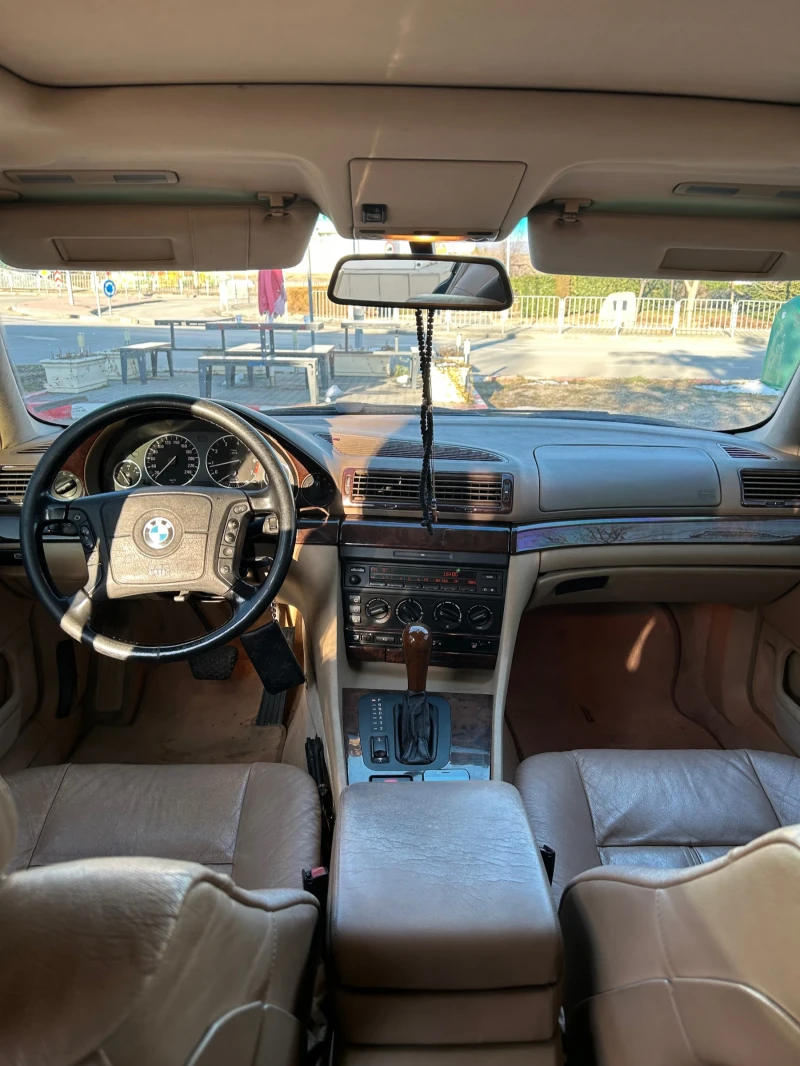 BMW 730, снимка 10 - Автомобили и джипове - 48730398