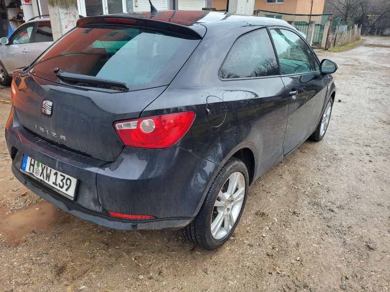 Seat Ibiza 1.6 ТДИ 105коня високо ниво на екстри, снимка 3 - Автомобили и джипове - 49323630