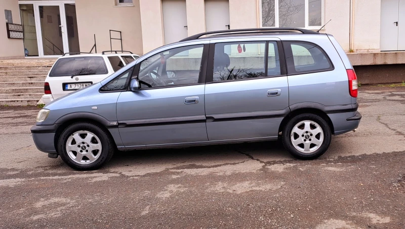 Opel Zafira 1.6/газ 6+ 1 места, снимка 2 - Автомобили и джипове - 49529683