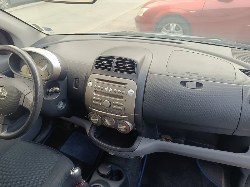 Subaru Justy, снимка 8 - Автомобили и джипове - 51882895