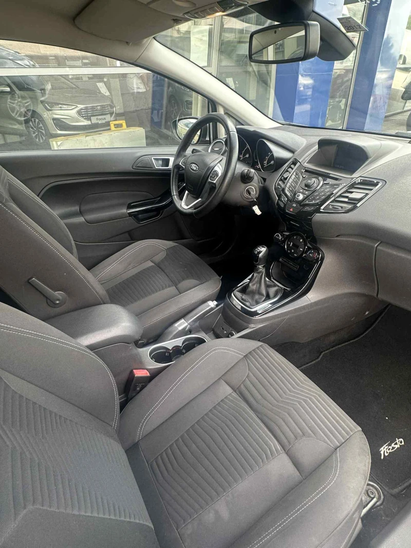 Ford Fiesta 1.5, снимка 11 - Автомобили и джипове - 51452788