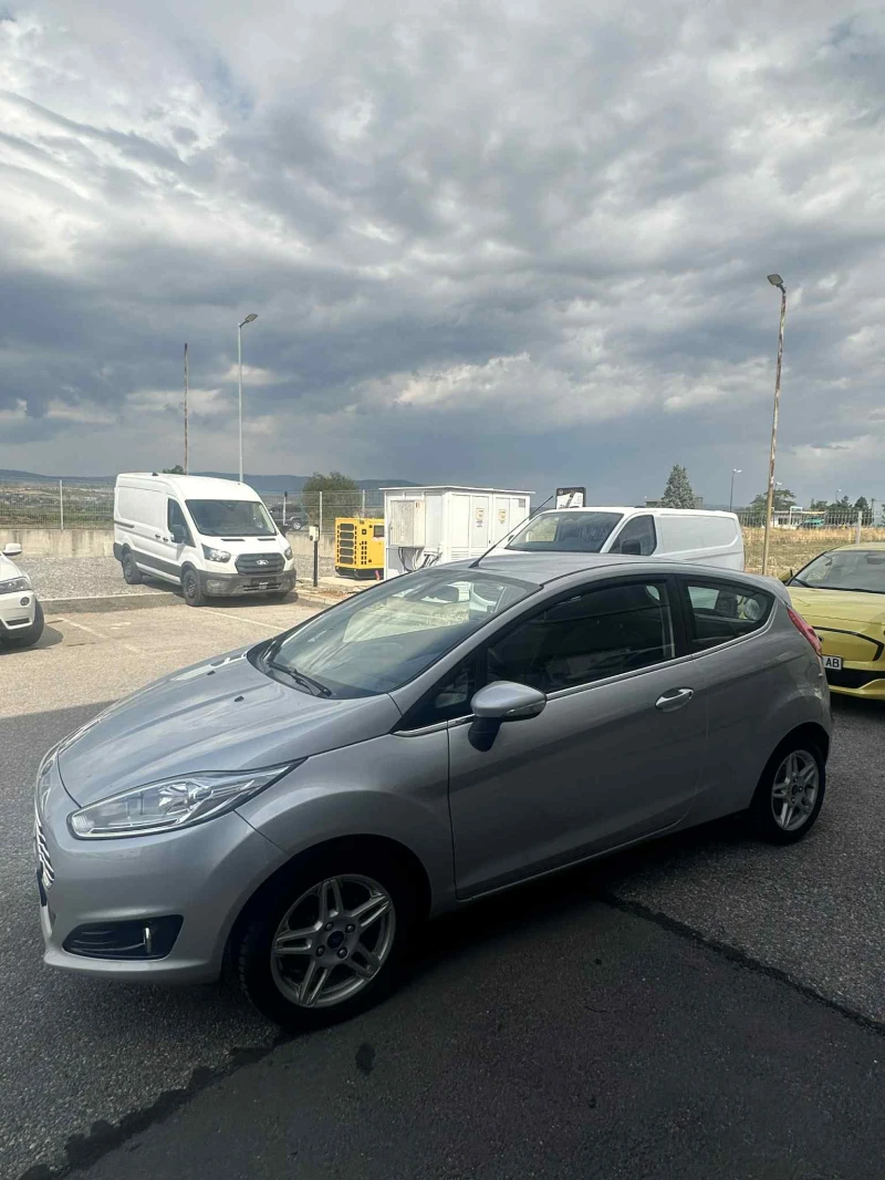 Ford Fiesta 1.5, снимка 5 - Автомобили и джипове - 51452788