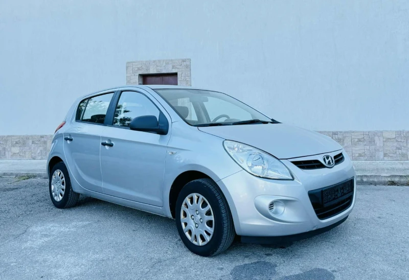 Hyundai I20 БЕНЗИН , снимка 3 - Автомобили и джипове - 51737269