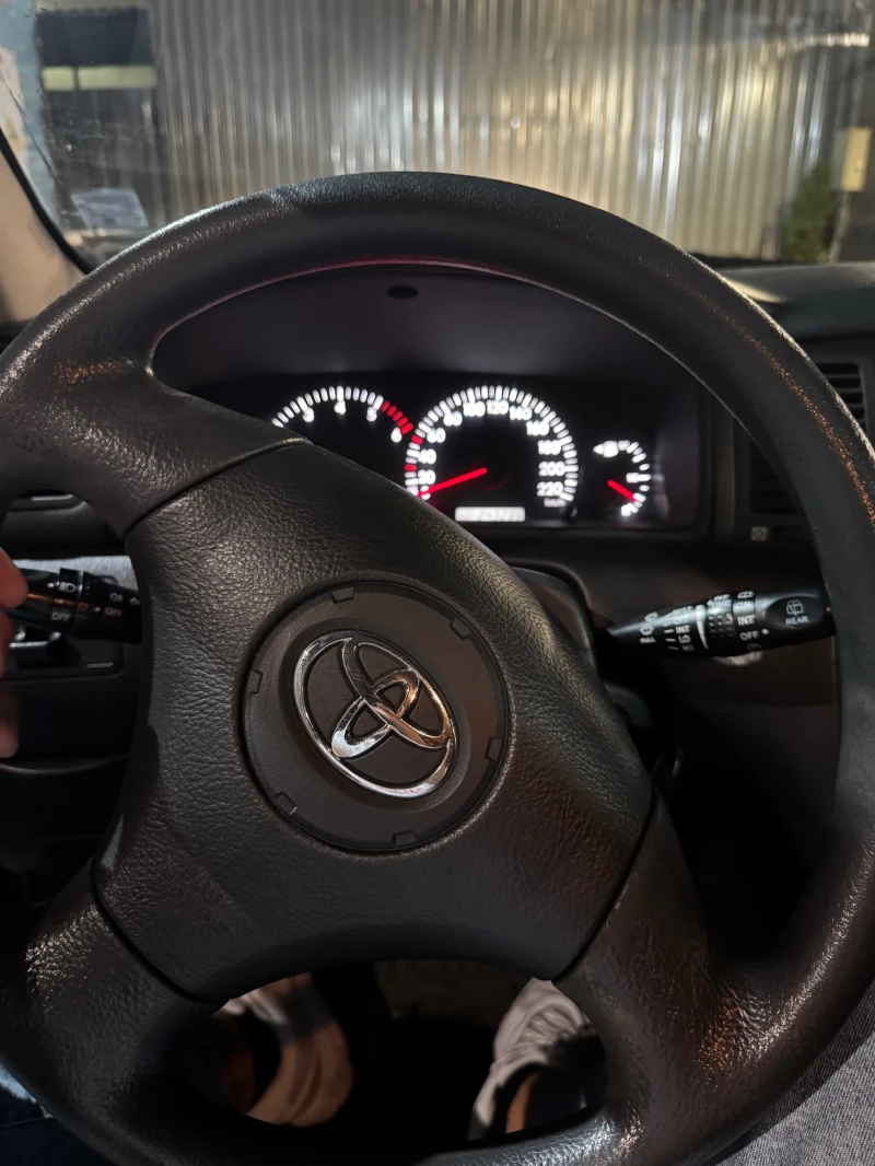 Toyota Corolla D4D, снимка 5 - Автомобили и джипове - 52591874