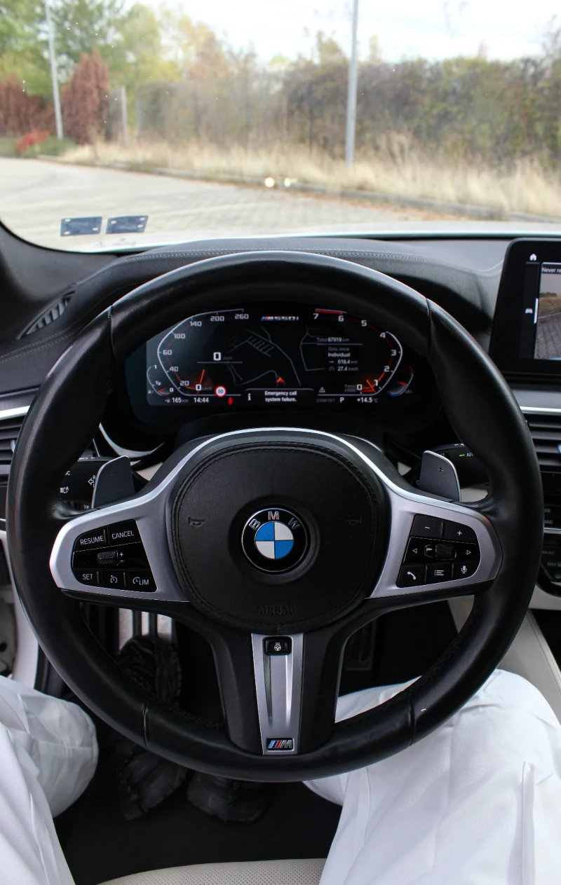 BMW 550 Лизинг/M550i/Завиващ заден мост/HUD/360/Масаж, снимка 11 - Автомобили и джипове - 52713957