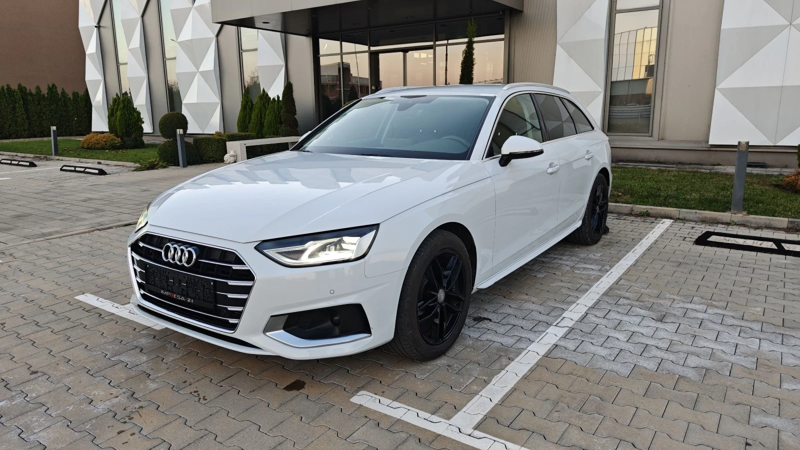 Audi A4 2.0i hybrid , снимка 1