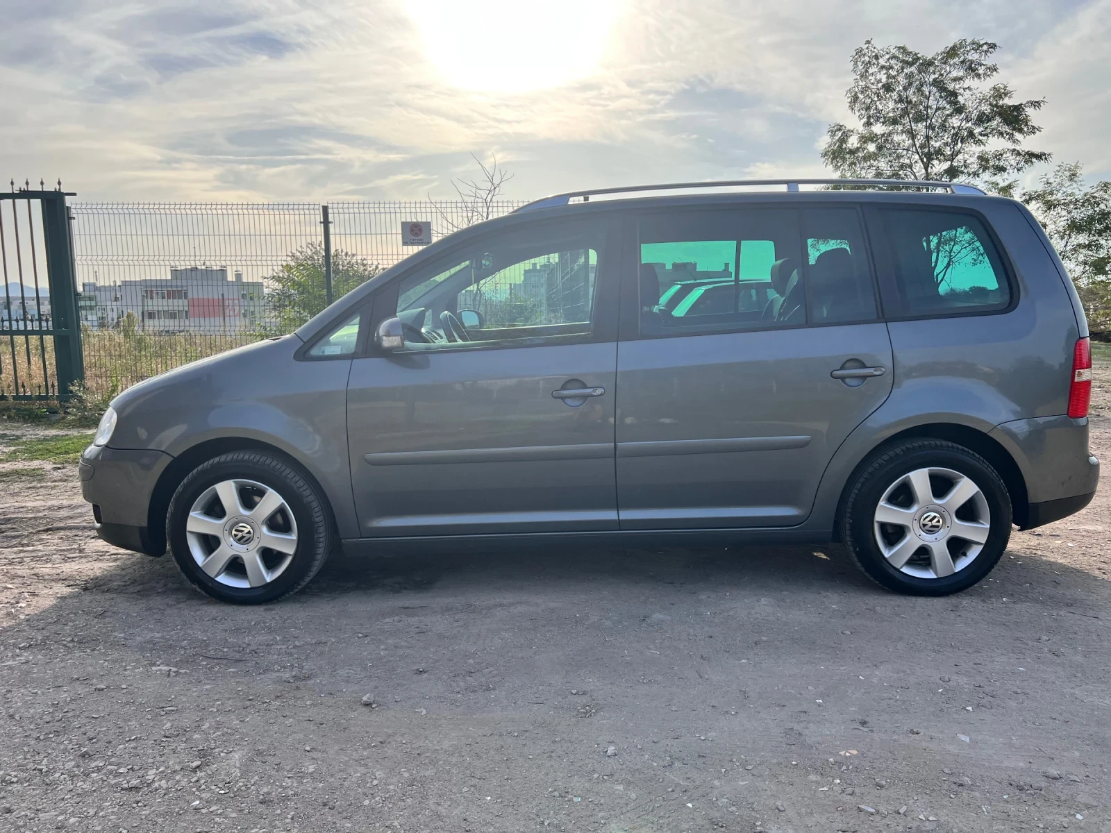 VW Touran  - изображение 6