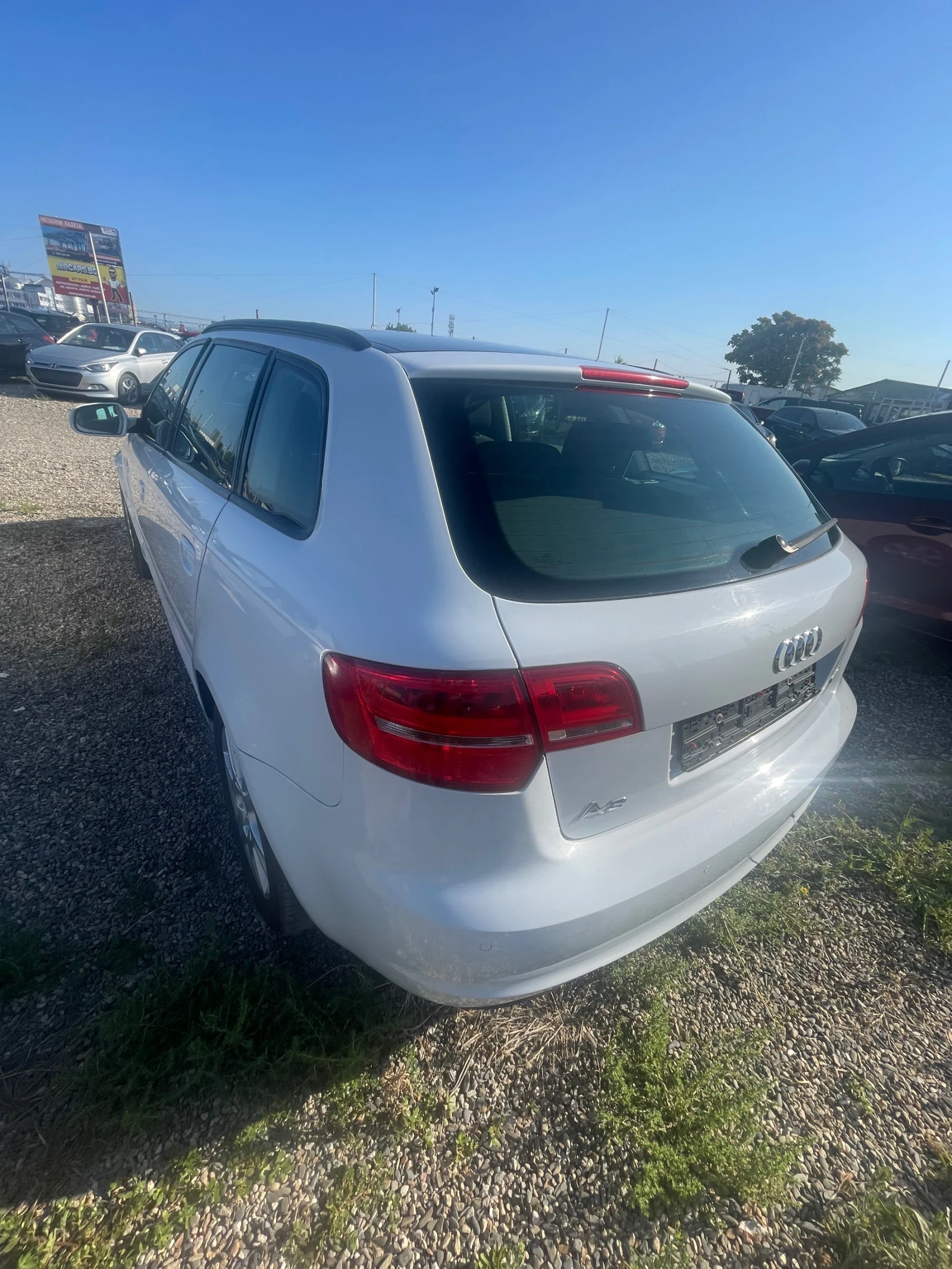 Audi A3 1, 2 i панорама - изображение 5