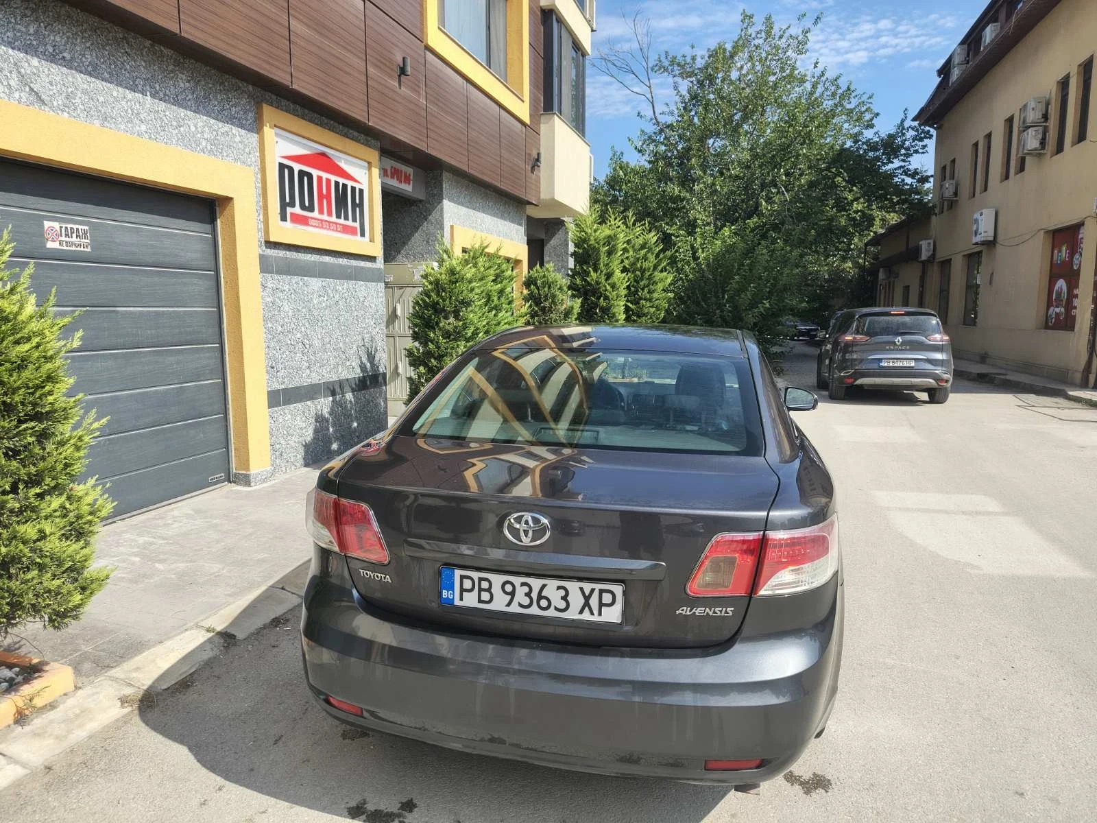 Toyota Avensis  - изображение 3
