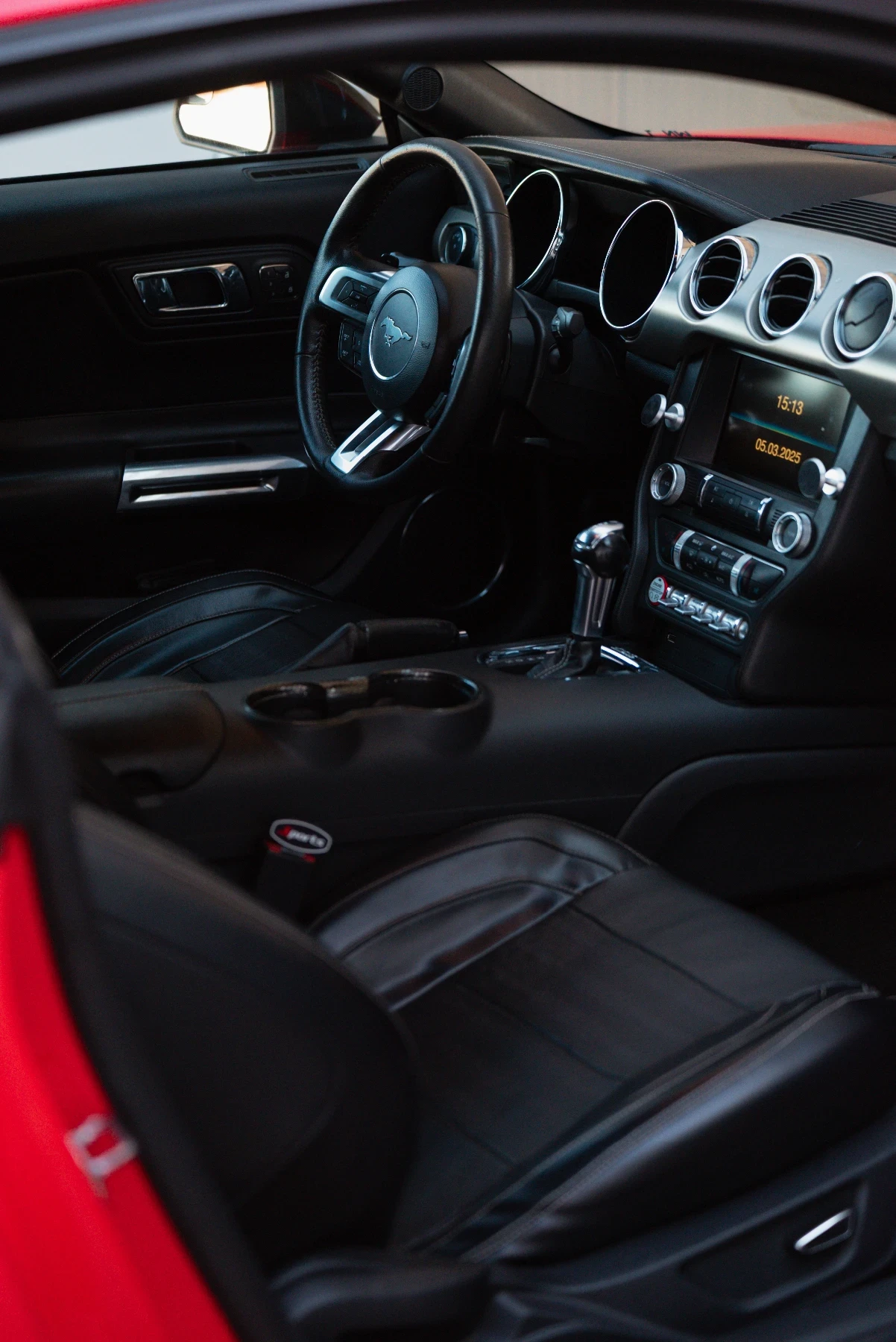 Ford Mustang 5.0 - изображение 3