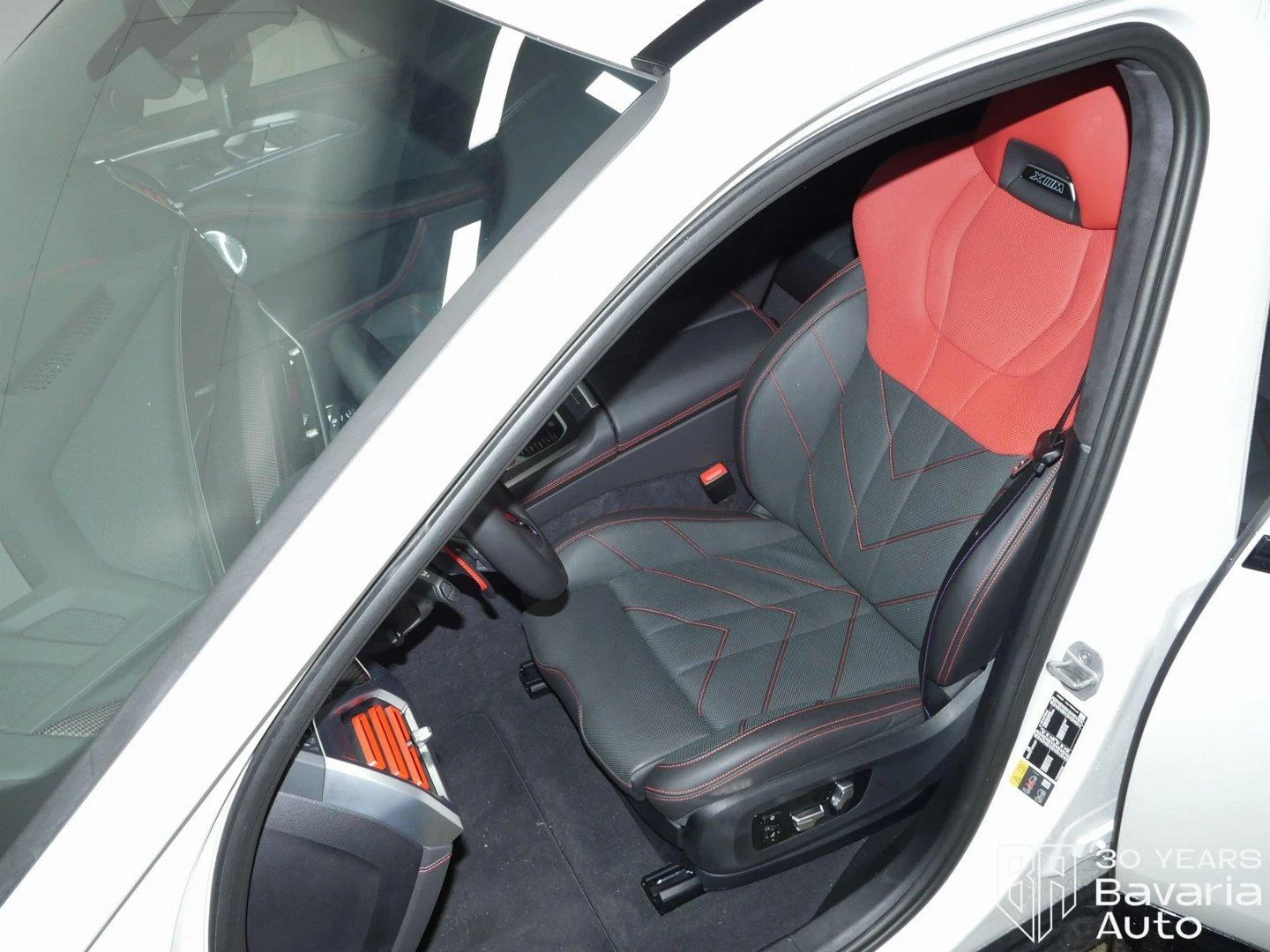 BMW XM Label Red Individual - изображение 6