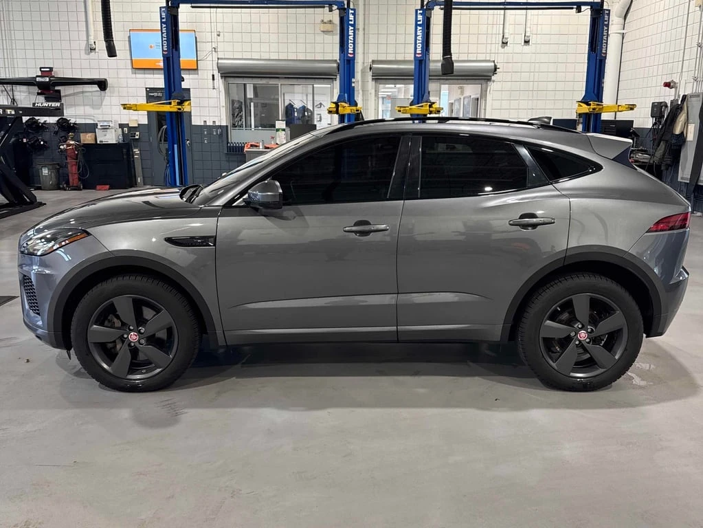 Jaguar E-pace * Checkered Flag * CARFAX * ���� �� �� | Mobile.bg � ����������� 3