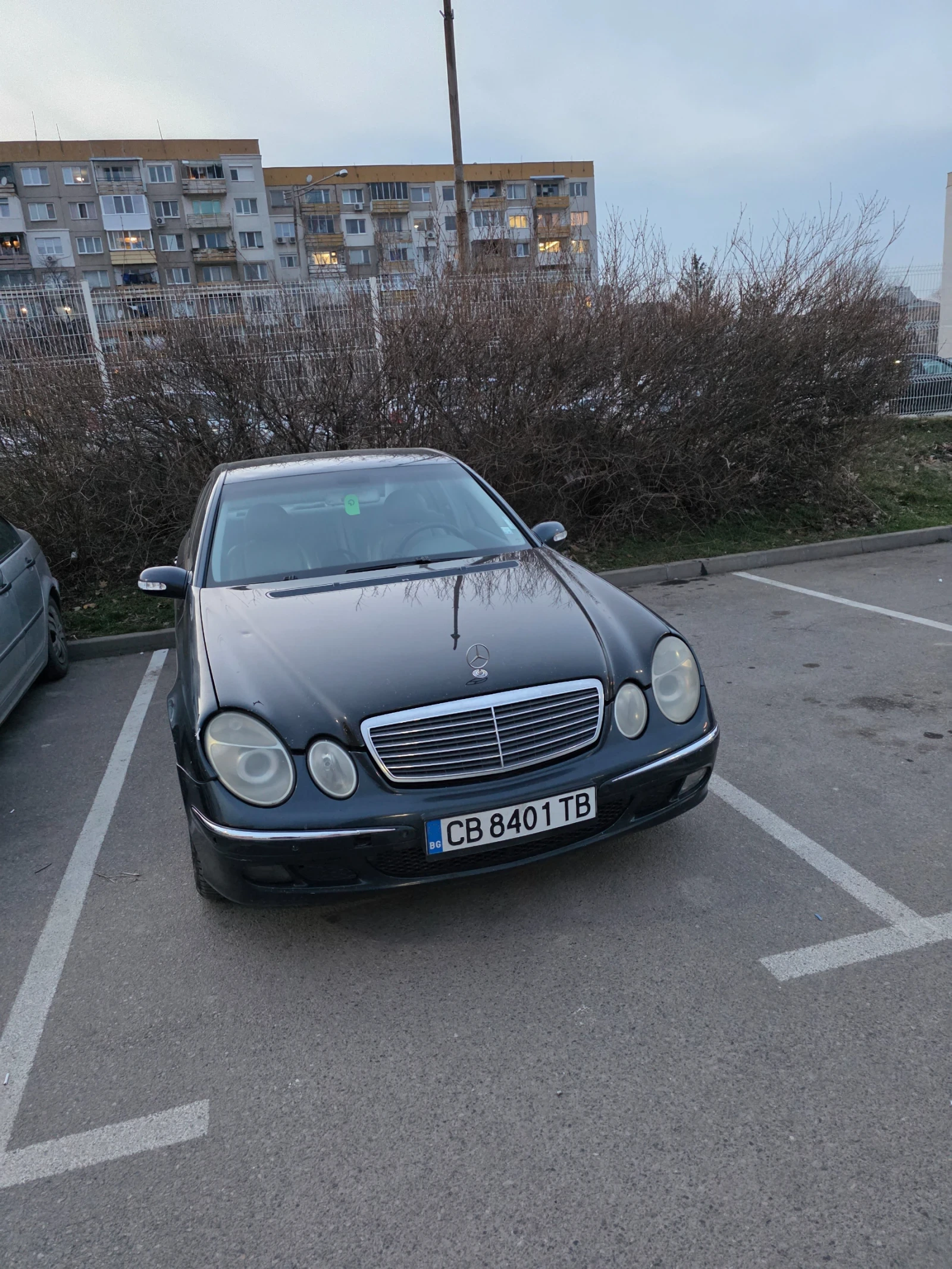 Mercedes-Benz E 240 W 211, Elegance, снимка 2 - Автомобили и джипове - 53760492
