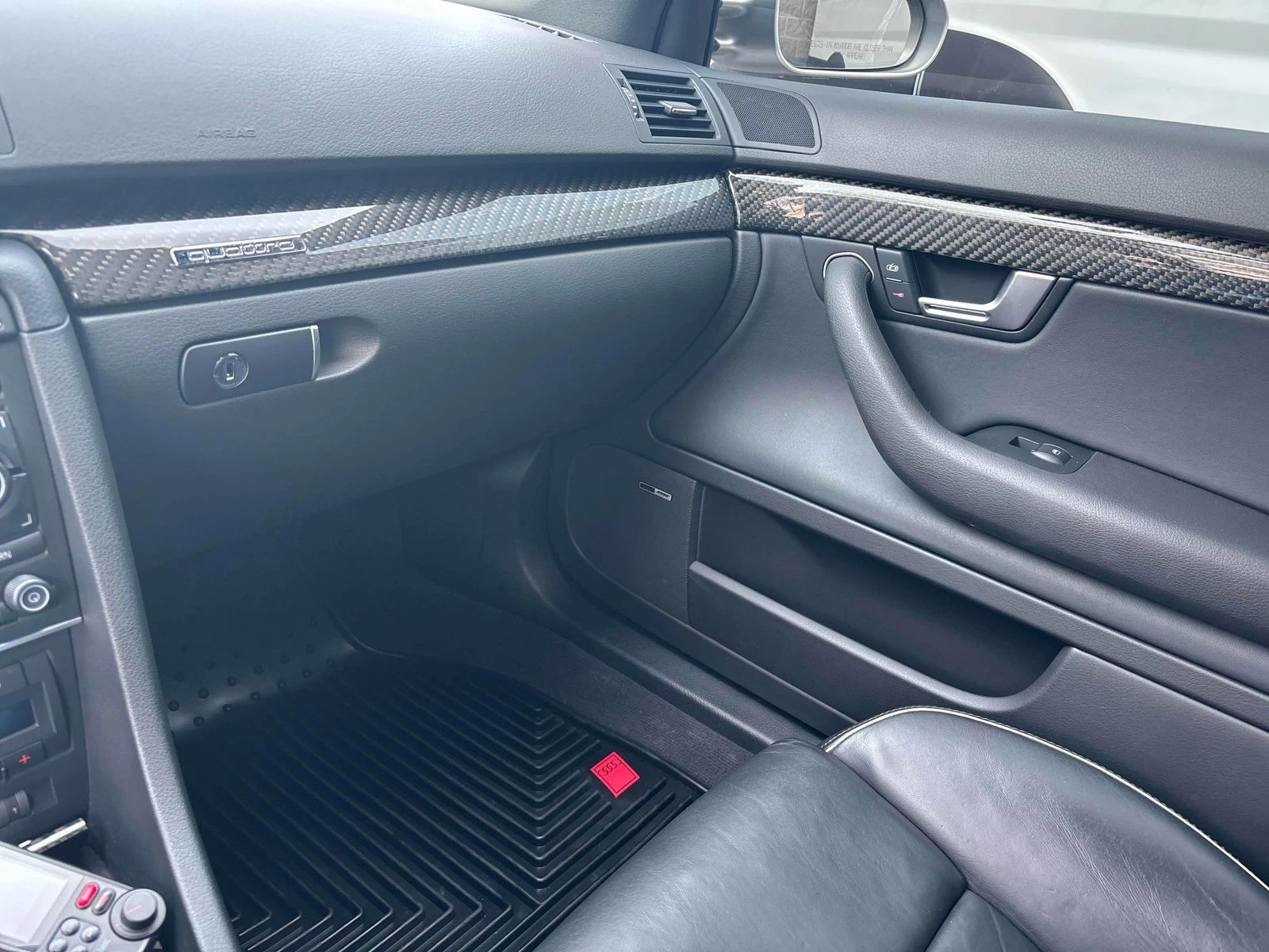 Audi Rs4  С РЕГИСТРАЦИЯ & АВТО КРЕДИТ , снимка 11 - Автомобили и джипове - 53978347