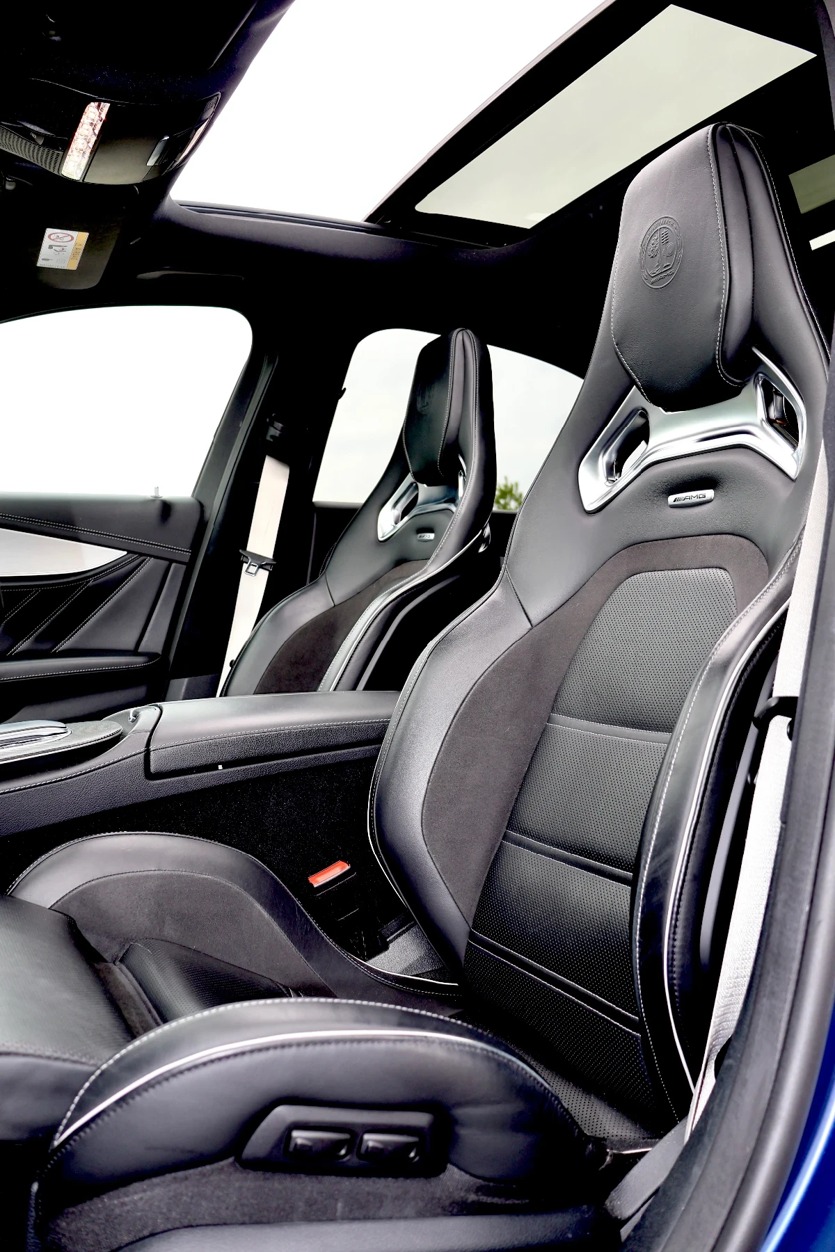 Mercedes-Benz E 63 AMG PERFORMANCE/FINAL EDITION/CARBON/BURMESTER/MAGNO, снимка 9 - Автомобили и джипове - 54135017