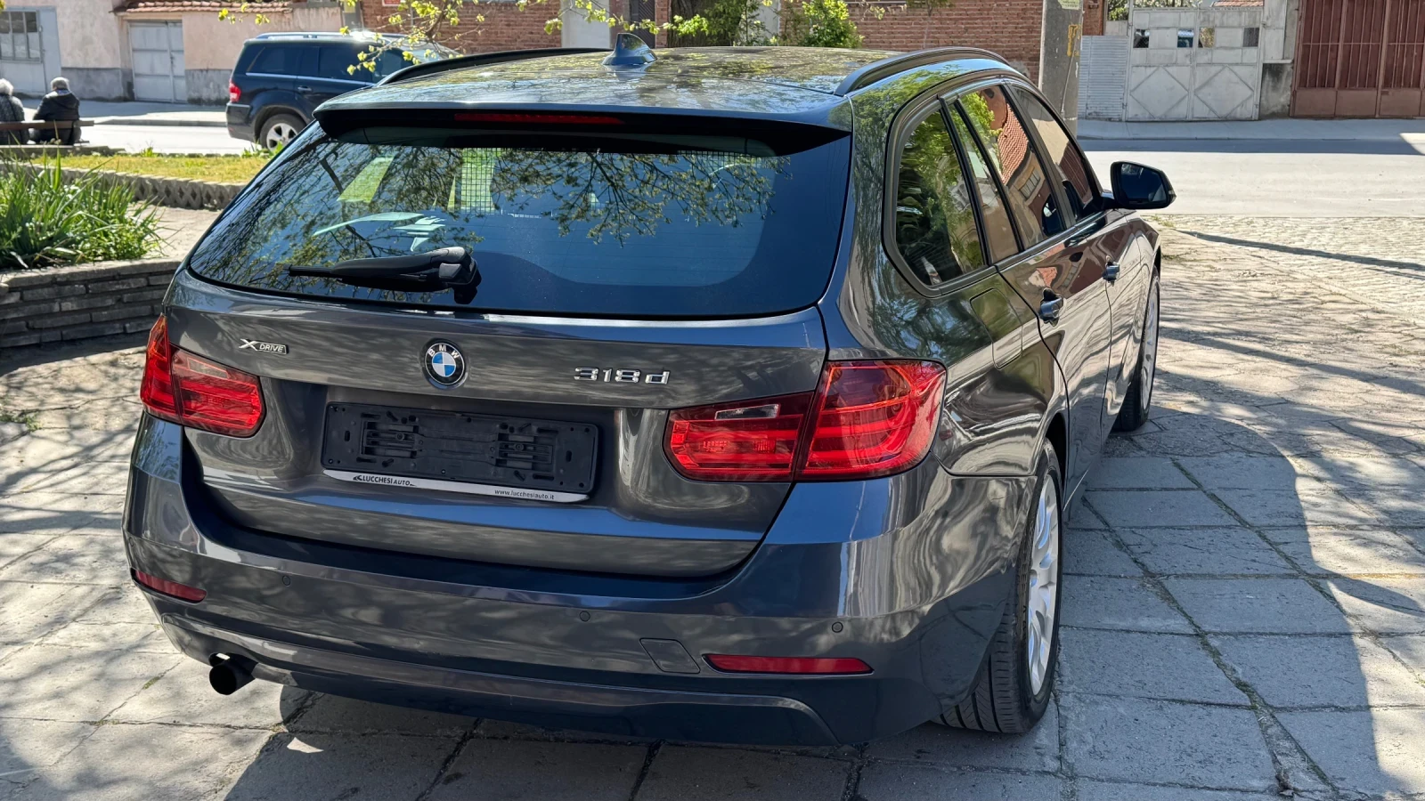 BMW 320 X-drive, снимка 8 - Автомобили и джипове - 54309360