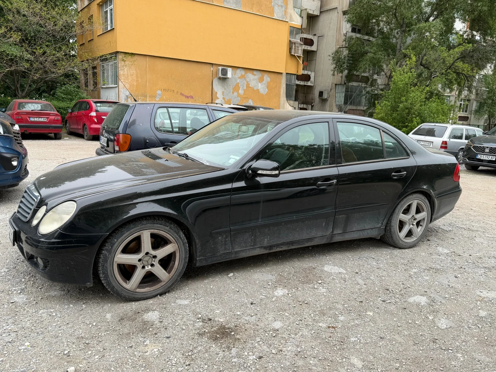 Mercedes-Benz E 200, снимка 3 - Автомобили и джипове - 54478625