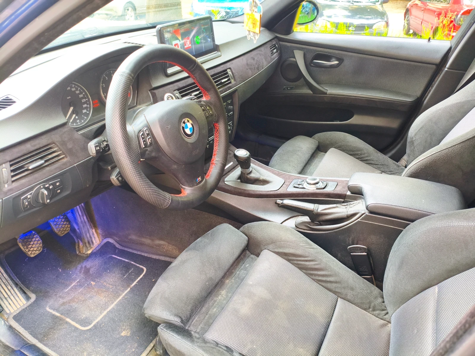 BMW 320 М пакет, снимка 9 - Автомобили и джипове - 54565366