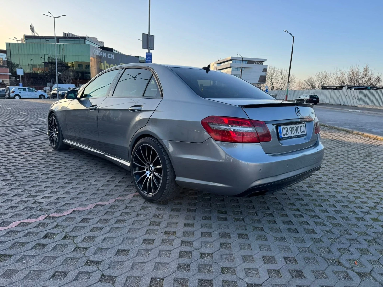 Mercedes-Benz E 350, снимка 6 - Автомобили и джипове - 54629889