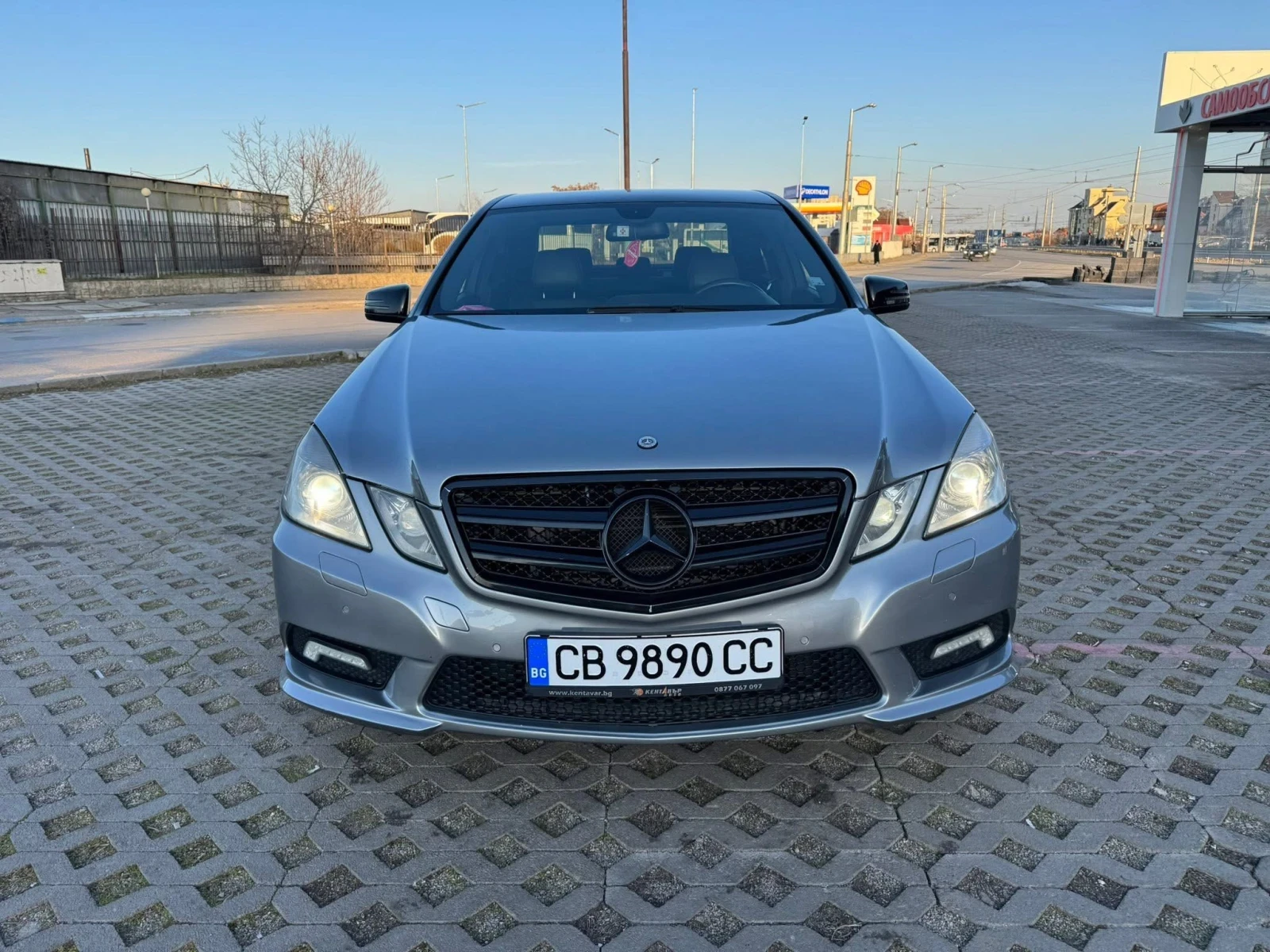 Mercedes-Benz E 350, снимка 3 - Автомобили и джипове - 54629889