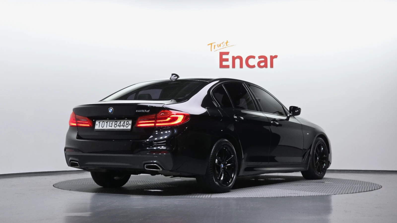 BMW 520 ЕЛ. БАГАЖНИК* BLIND SPOT* HUD* ЛЮК* КРАЙНА ЦЕНА, снимка 2 - Автомобили и джипове - 55344731