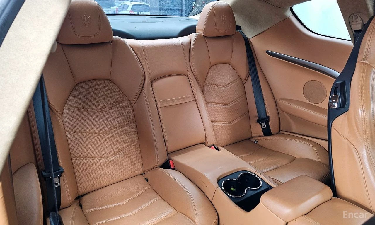 Maserati GranTurismo 4.7* SPORT* , снимка 16 - Автомобили и джипове - 55704586