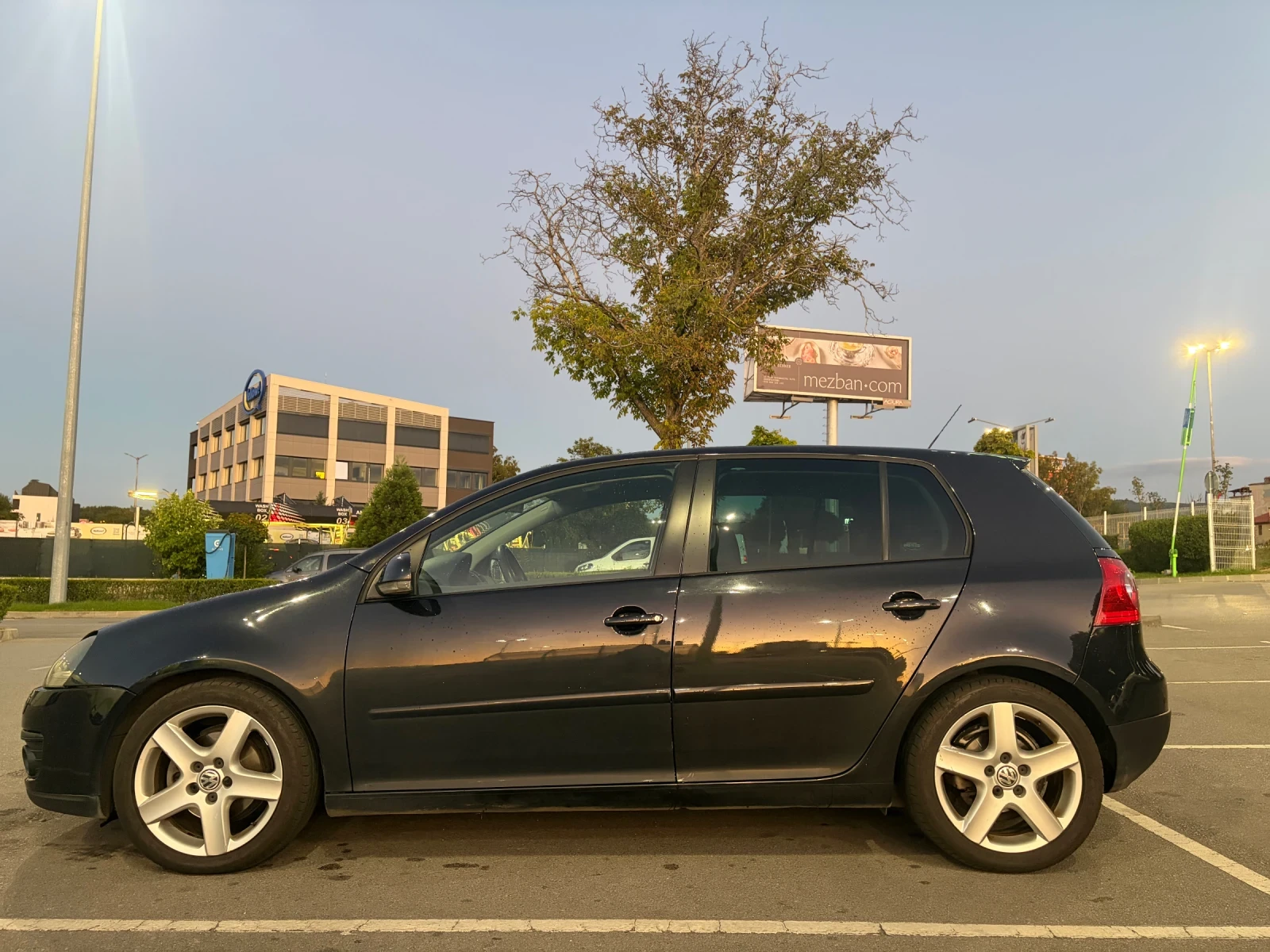 VW Golf, снимка 4 - Автомобили и джипове - 55972275