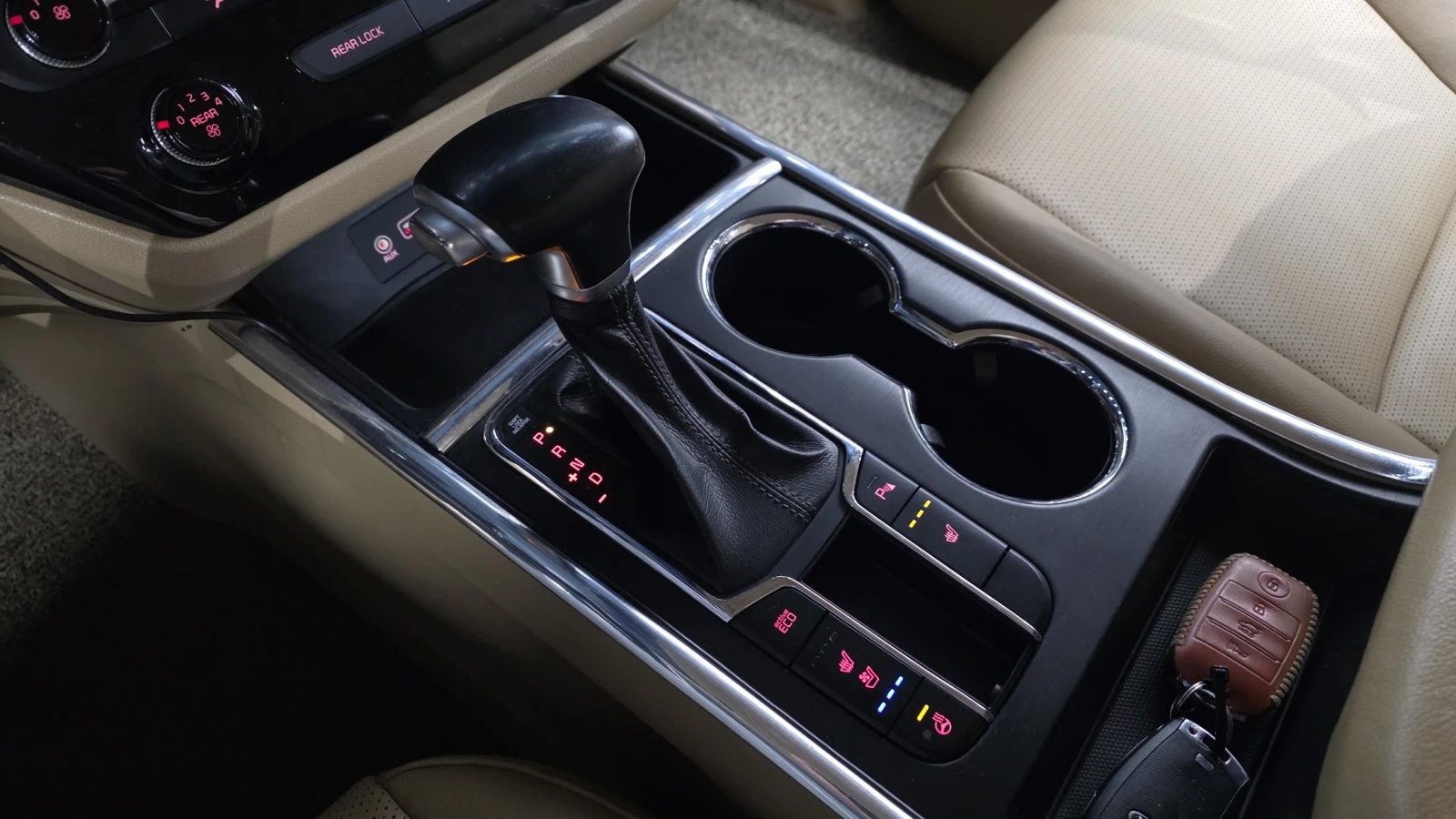 Kia Carnival ������� ����� ������ ����* encareu.com | Mobile.bg � ����������� 9