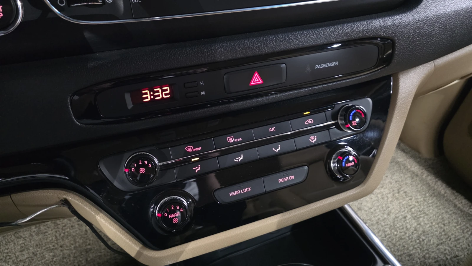 Kia Carnival ������� ����� ������ ����* encareu.com | Mobile.bg � ����������� 17