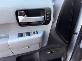 Toyota Sequoia 5, 7 4х4 PLATINUM ГАЗ FULL 282000 km, снимка 13