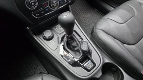 Jeep Cherokee 2.4* ЕЛ. БАГАЖНИК* BLIND SPOT* ЛЮК* КРАЙНА ЦЕНА, снимка 9
