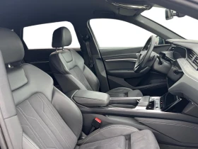 Audi Q8 55 E-tron, снимка 11 - Автомобили и джипове - 53601459