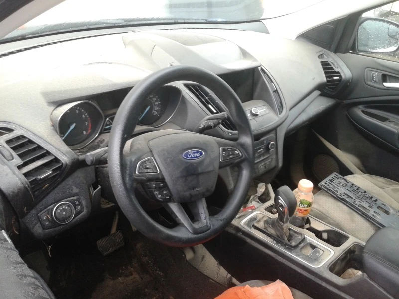 Ford Kuga 1.5t, снимка 4 - Автомобили и джипове - 42935896