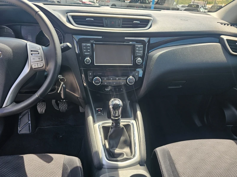 Nissan Qashqai 1.6 dci 4x4   5B , снимка 11 - Автомобили и джипове - 51365810