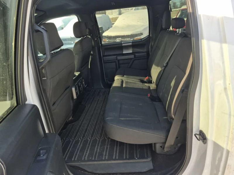 Ford F150 * 4WD SuperCrew 145" * CARFAX * БЕЗ ПЪРВОНАЧАЛ, снимка 14 - Автомобили и джипове - 52825943