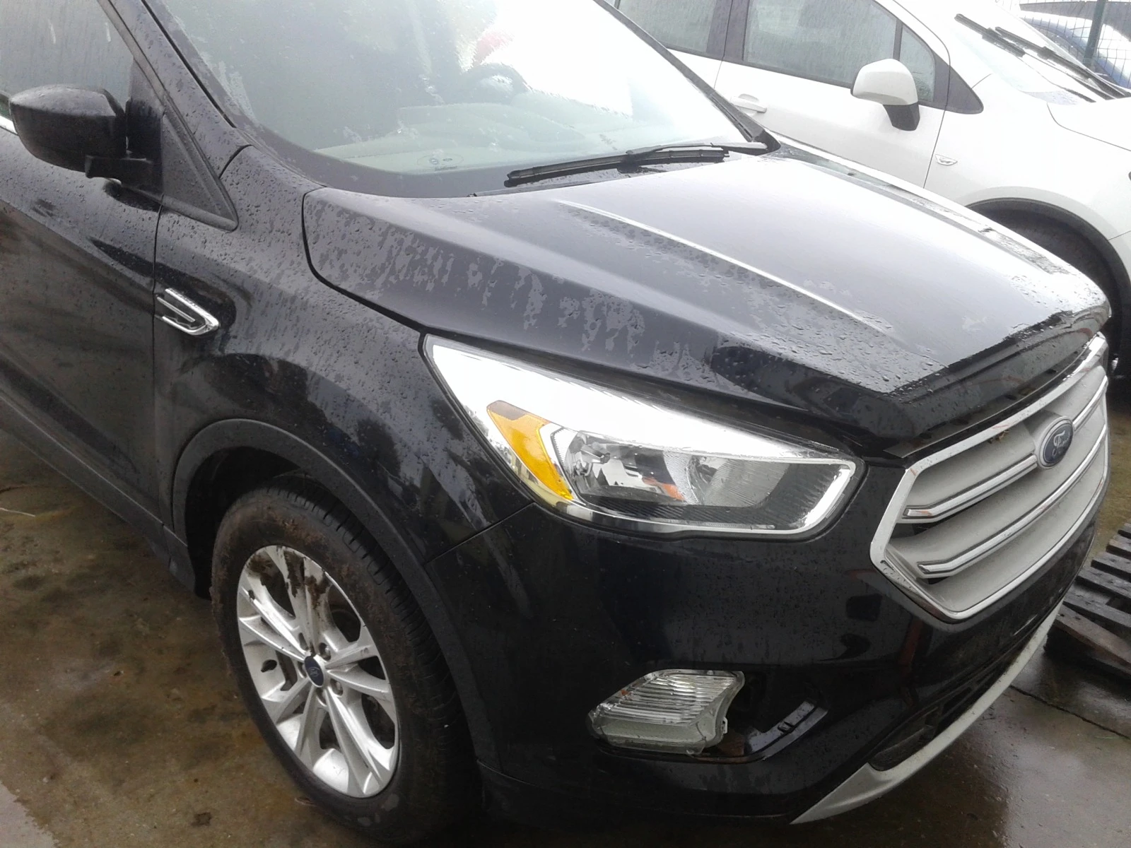 Ford Kuga 1.5t - изображение 7