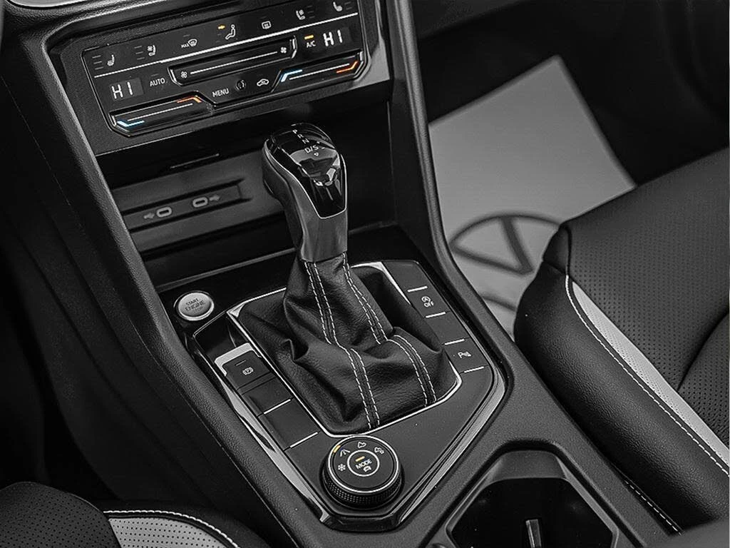 VW Taos Highline * 4MATIC * АвтоКредит* (ЦЕНА ДО БГ), снимка 12 - Автомобили и джипове - 53714643