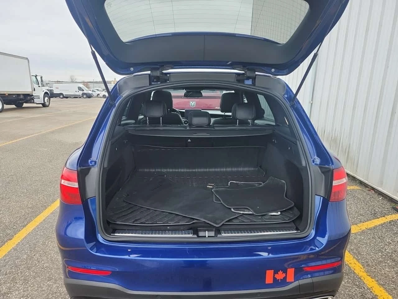 Mercedes-Benz GLC * 300 * CARFAX * ЦЕНА ДО БГ, снимка 14 - Автомобили и джипове - 53997617