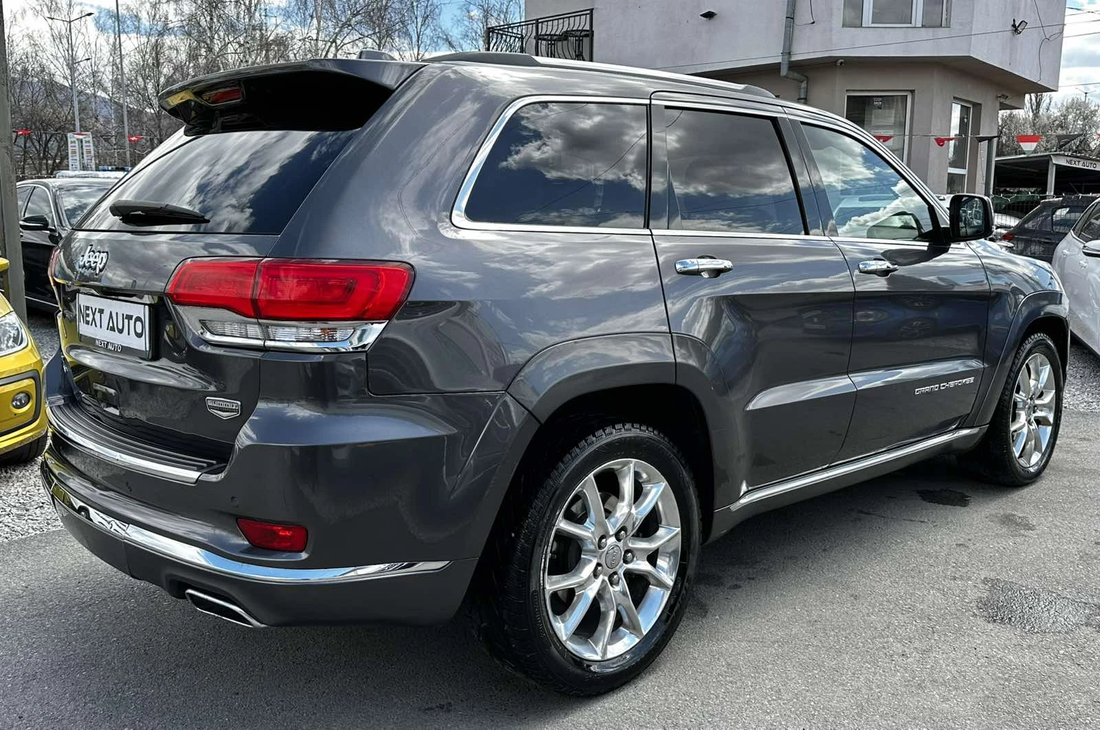 Jeep Grand cherokee 3.0CRD 250HP 4X4 SUMMIT FULL, снимка 5 - Автомобили и джипове - 54147952