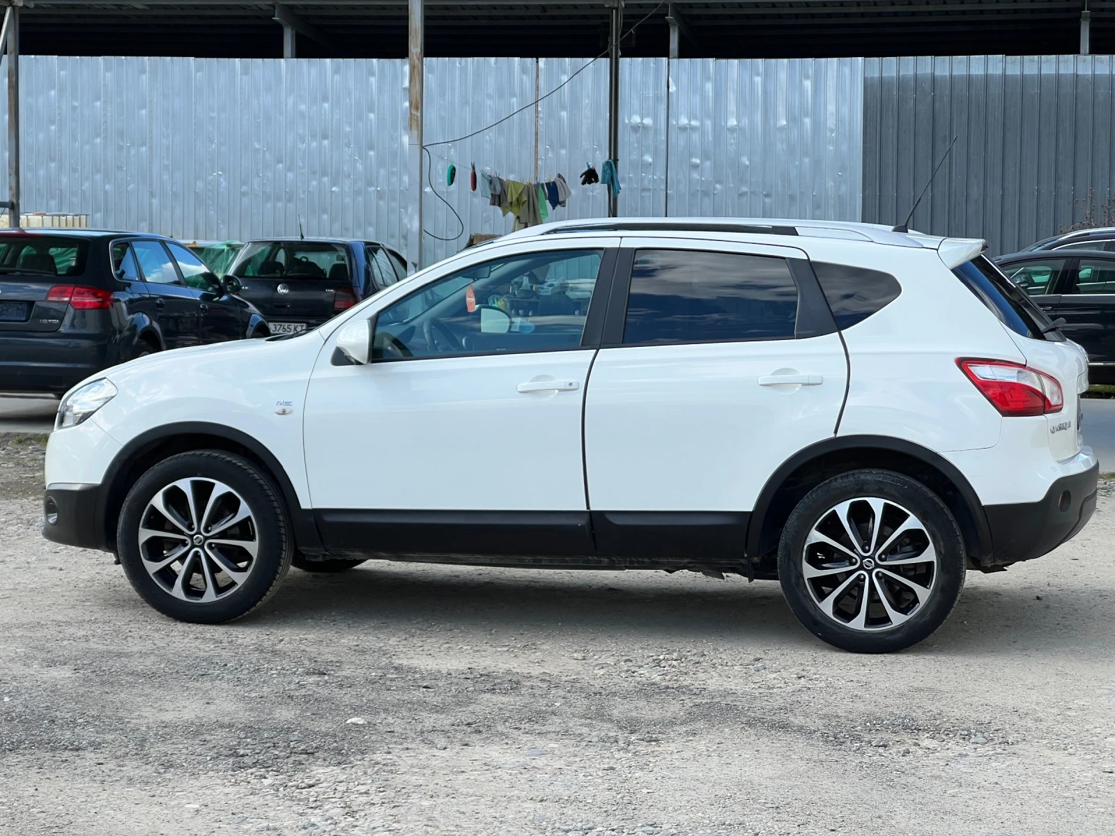 Nissan Qashqai 1.5DCi-110к.с/ Навигация/ 360  Камери/ Панорама, снимка 8 - Автомобили и джипове - 54219116