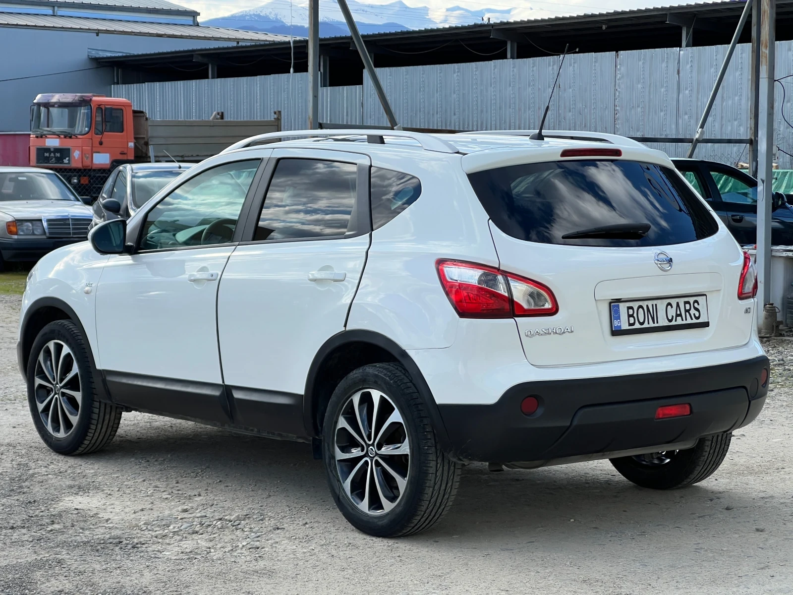 Nissan Qashqai 1.5DCi-110к.с/ Навигация/ 360  Камери/ Панорама, снимка 7 - Автомобили и джипове - 54219116