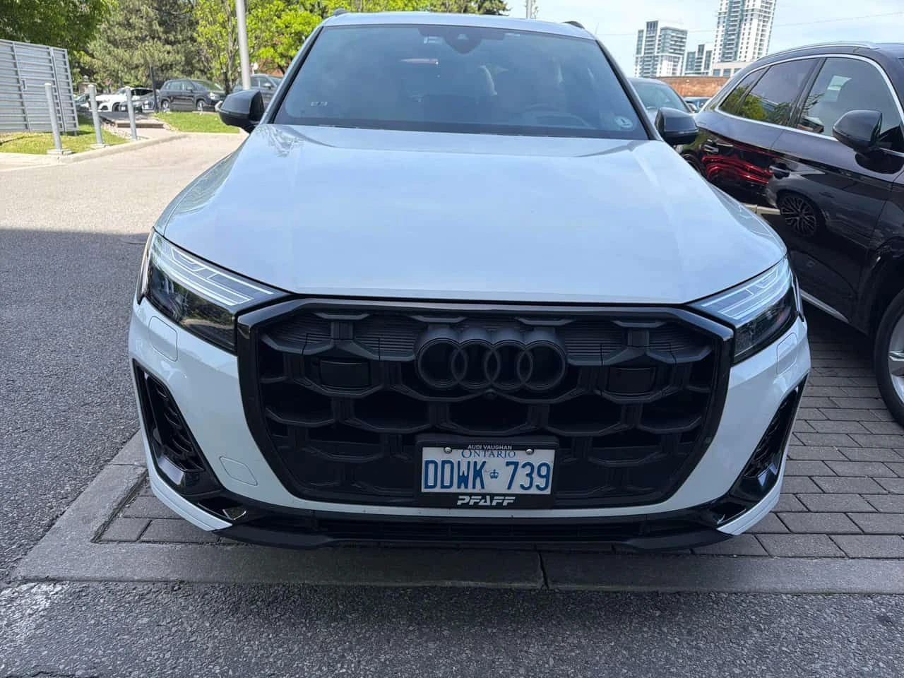 Audi SQ7 * ДИСТРОНИК * 360 * ОБДУХВАНЕ * HUD, снимка 15 - Автомобили и джипове - 54756240