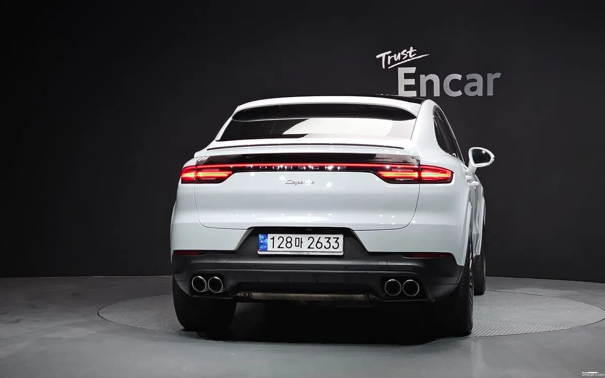 Porsche Cayenne COUPE| DISTRONIC| BOSE| ПАНО| MATRIX| 360, снимка 4 - Автомобили и джипове - 54780879