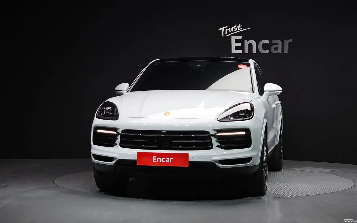Porsche Cayenne COUPE| DISTRONIC| BOSE| ПАНО| MATRIX| 360, снимка 2 - Автомобили и джипове - 54780879