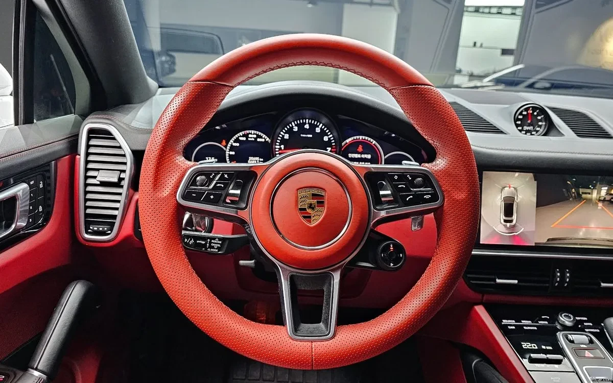 Porsche Cayenne COUPE| DISTRONIC| BOSE| ПАНО| MATRIX| 360, снимка 7 - Автомобили и джипове - 54780879