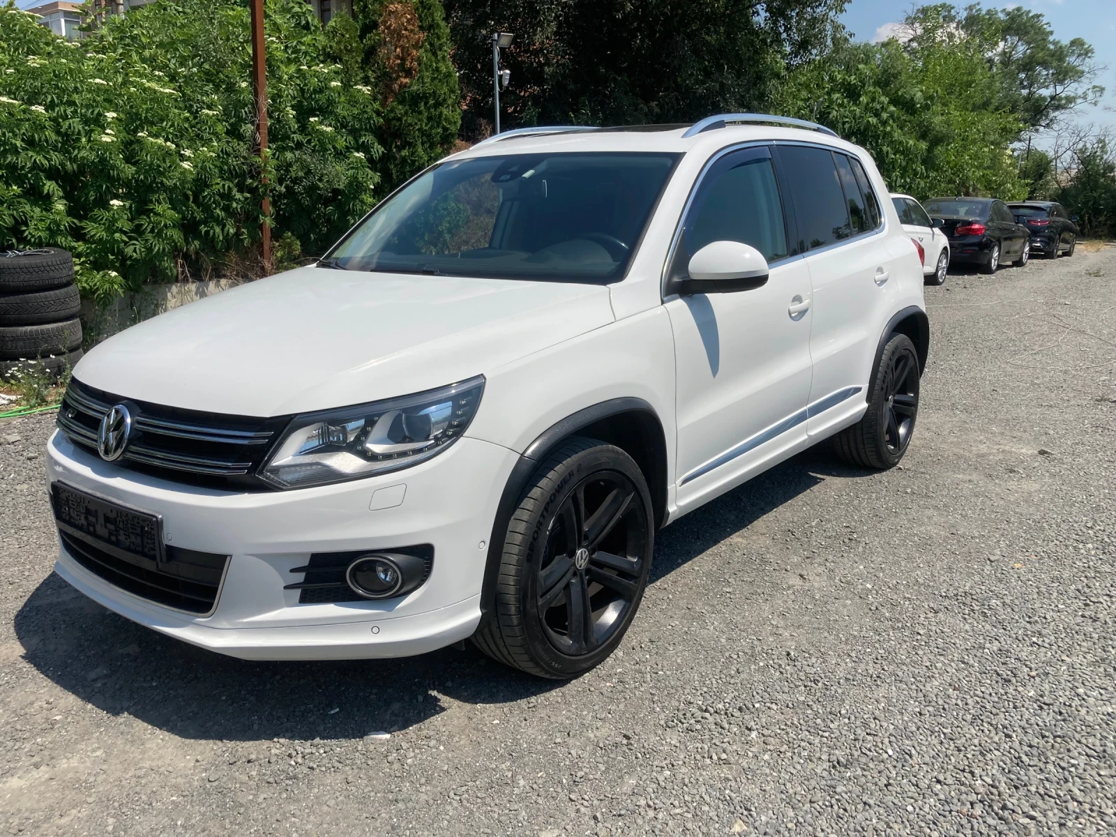 VW Tiguan R-LINE, снимка 8 - Автомобили и джипове - 55116772