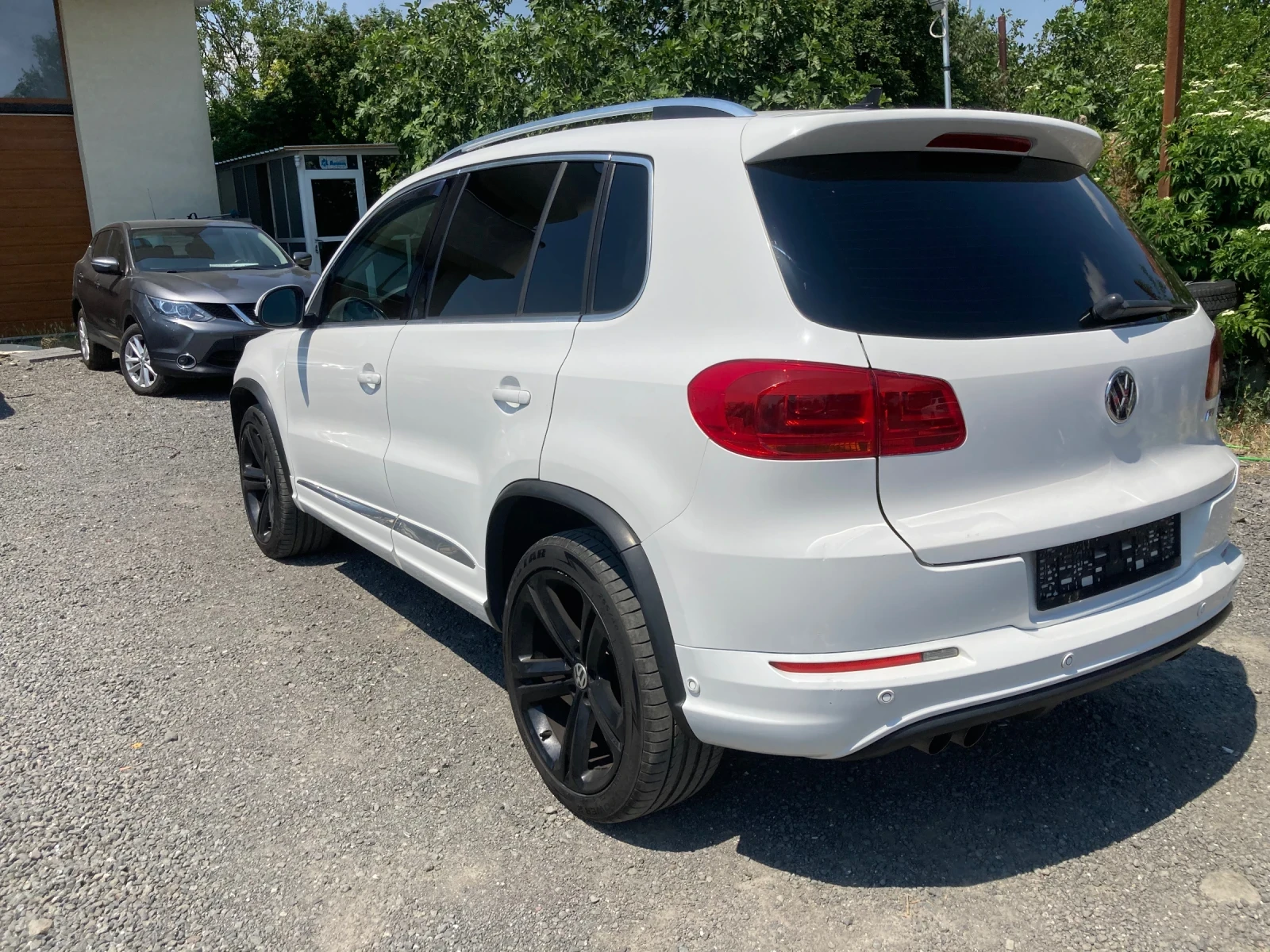 VW Tiguan R-LINE, снимка 6 - Автомобили и джипове - 55116772