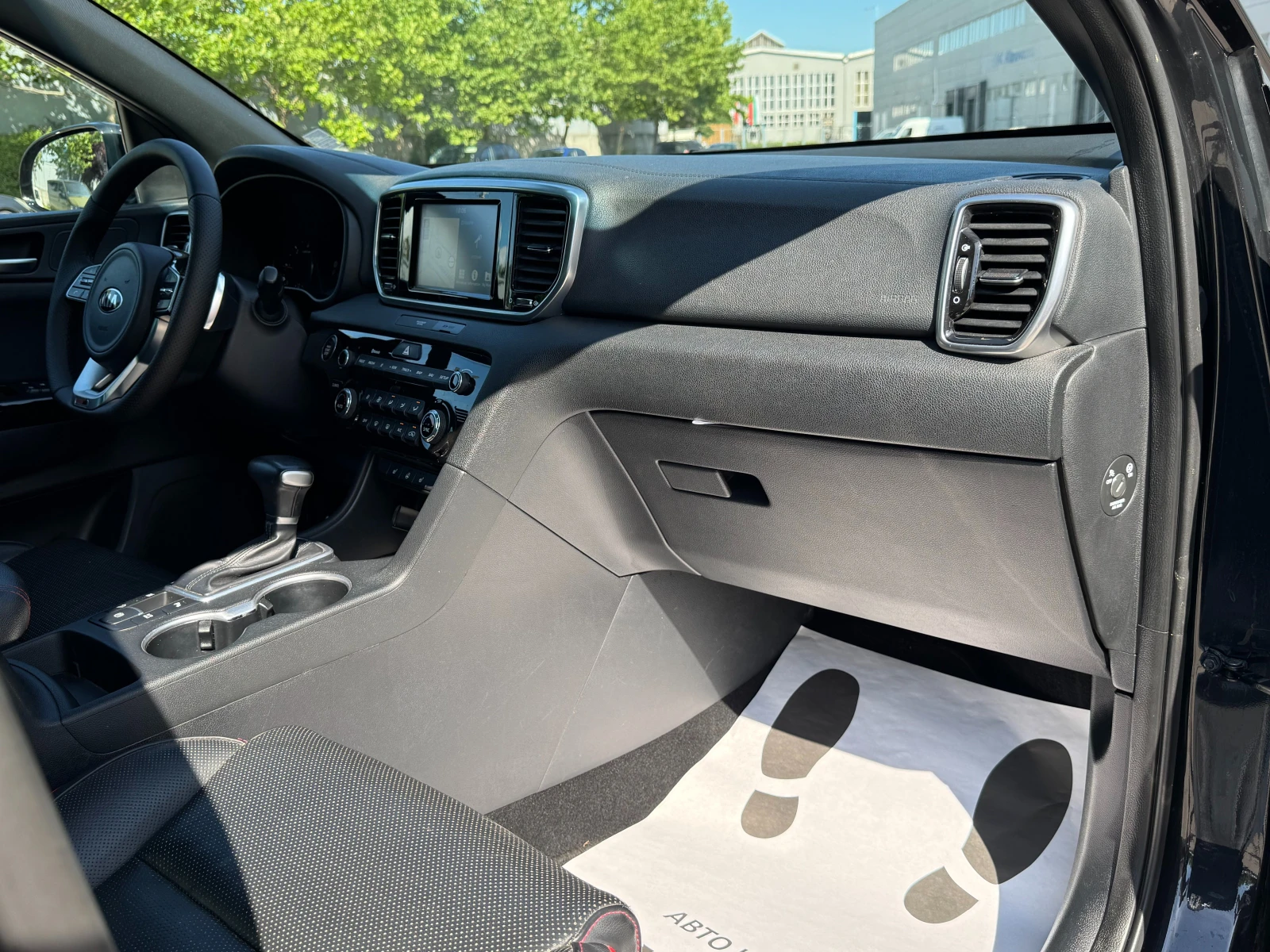 Kia Sportage 1.6d 136 к.с./ГАРАНЦИЯ, снимка 17 - Автомобили и джипове - 55198990