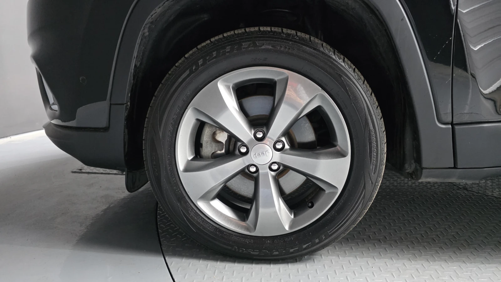 Jeep Cherokee 2.4* ЕЛ. БАГАЖНИК* BLIND SPOT* ЛЮК* КРАЙНА ЦЕНА, снимка 5 - Автомобили и джипове - 55318866