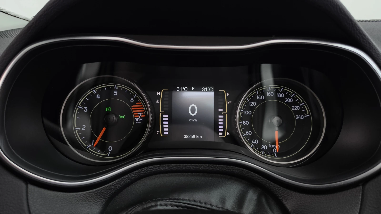 Jeep Cherokee 2.4* ЕЛ. БАГАЖНИК* ЛЮК* КРАЙНА ЦЕНА, снимка 8 - Автомобили и джипове - 55318866